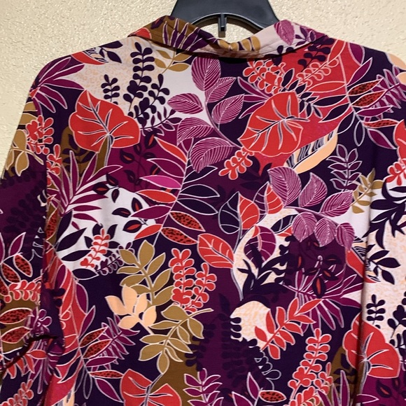 Erika Top Blouse 3X Red Purple Floral Short Sleeve Front Buttons Cotton Rayon - Picture 12 of 13